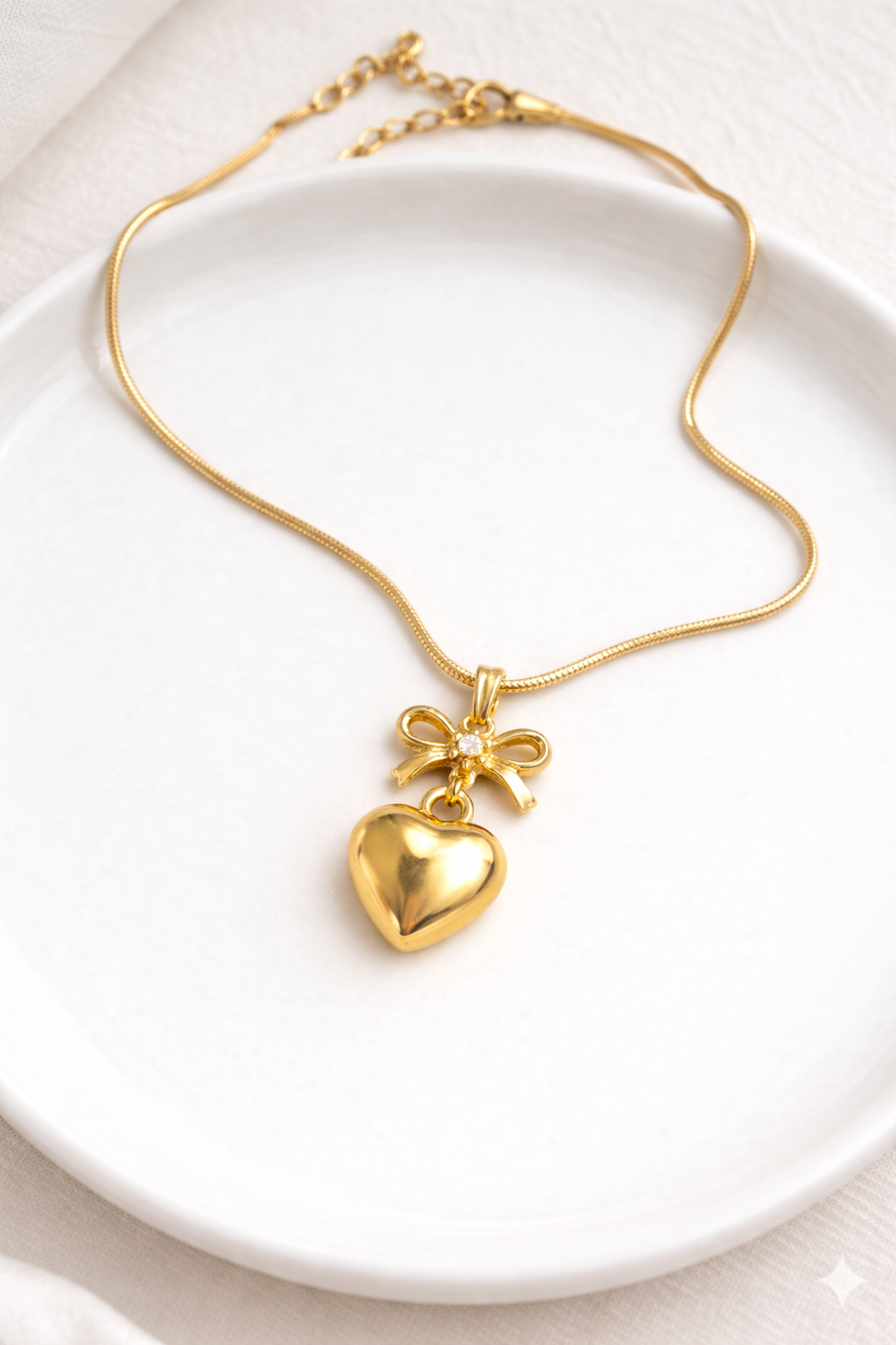 Golden Bow Heart Pendant Chain - Image 2