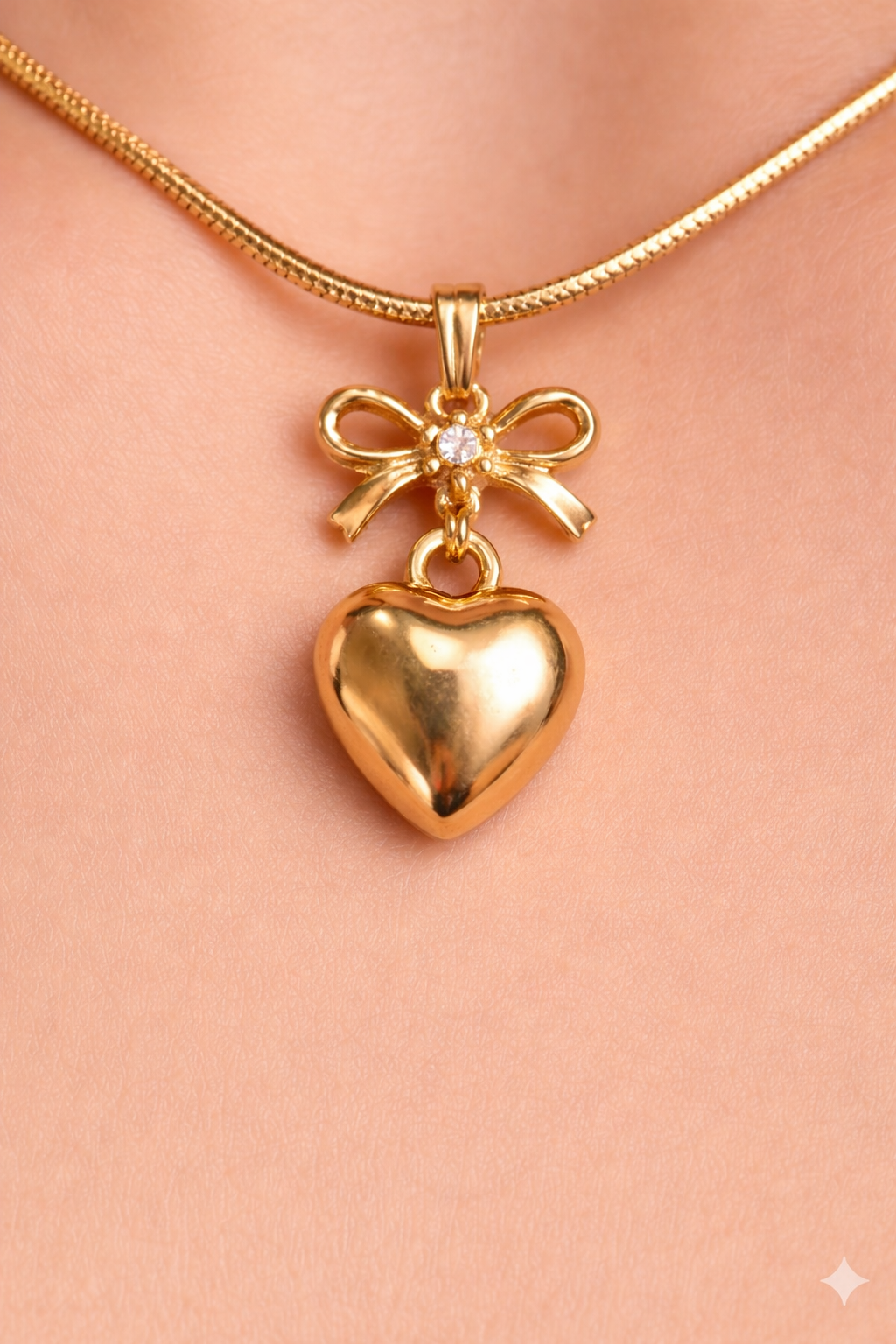 Golden Bow Heart Pendant Chain - Image 3