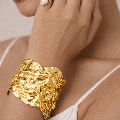 Aurora Crushed Silver Cuff - Image 4