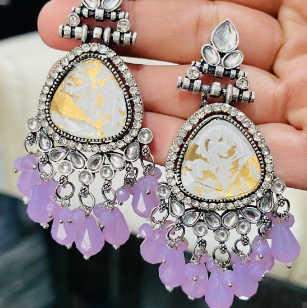 Long Lavomi Earrings - Image 4