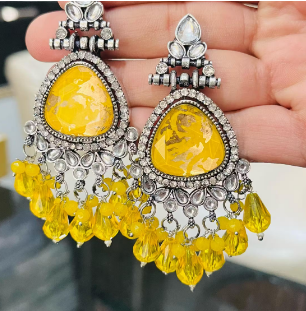 Long Lavomi Earrings