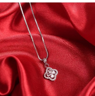Elegant Diamond Bloom AD Pendant - Image 4